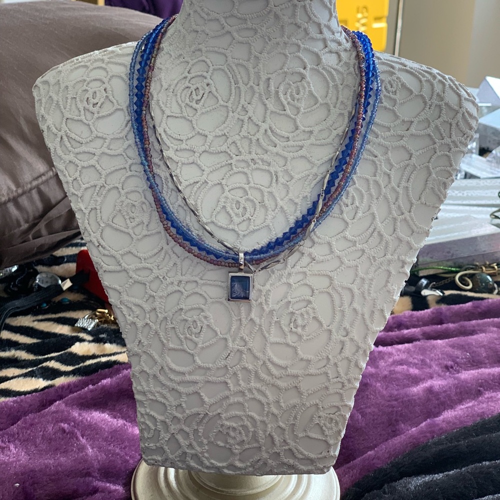 Statement Necklace - Picture 3 of 4